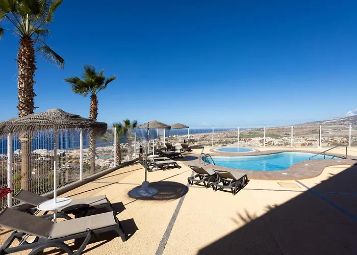 Home2book Escape & Pool, Only Adults Адехе