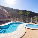 Appartamento Home2book Escape & Pool, Only Adults